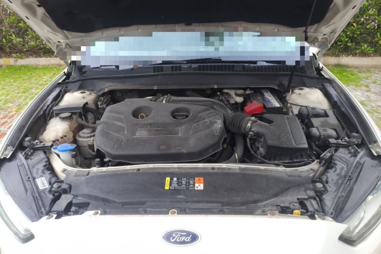Used Ford Mondeo 2013 2.0L GTDi240 Flagship Edition Engine Bay
