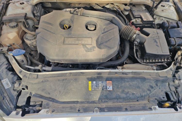 Used Ford Mondeo 2013 2.0L GTDi240 Luxury Sport Model Engine Bay