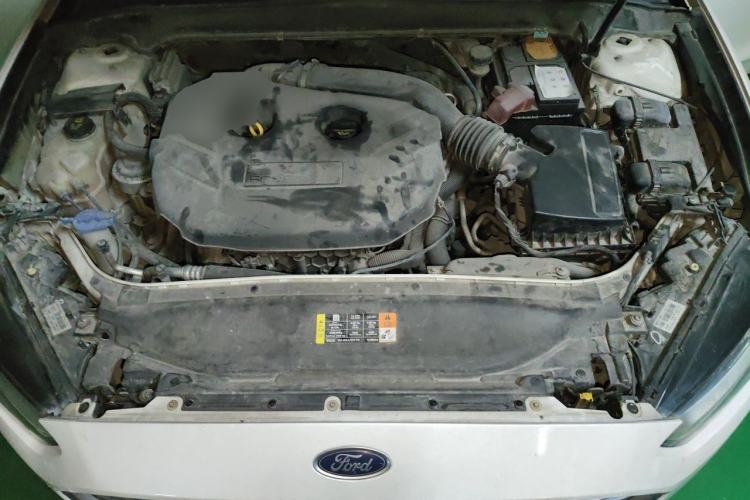 Used Ford Mondeo 2013 2.0L GTDi 200 Fashion Edition Engine Bay