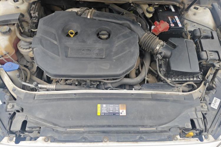 Used Ford Mondeo 2013 2.0L GTDi 200 Luxury Model Engine Bay
