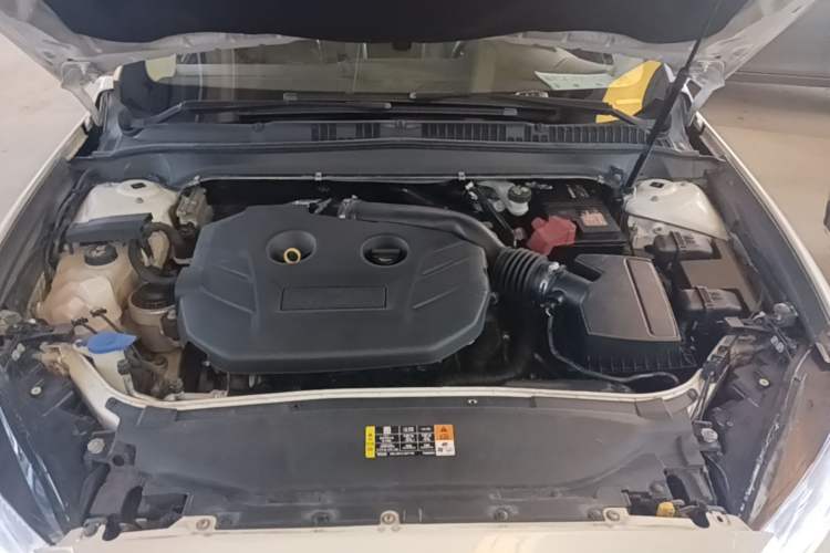 Used Ford Mondeo 2013 2.0L GTDi 200 Fashion Edition Engine Bay