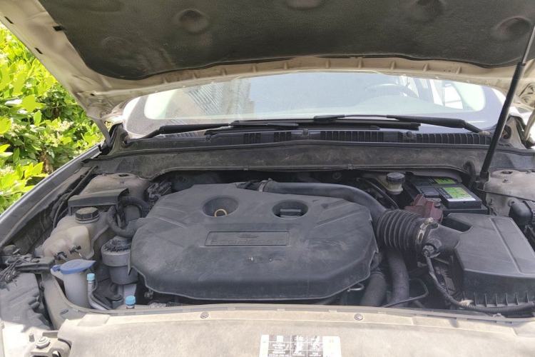 Used Ford Mondeo 2013 2.0L GTDi 200 Luxury Model Engine Bay