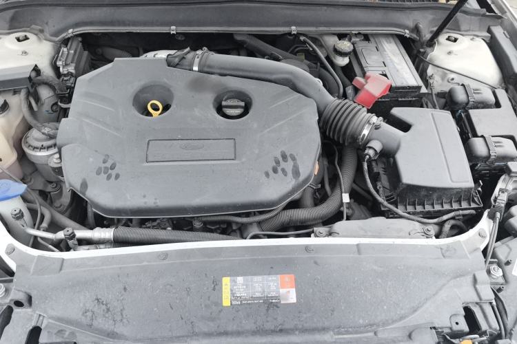 Used Ford Mondeo 2013 2.0L GTDi 200 Fashion Edition Engine Bay