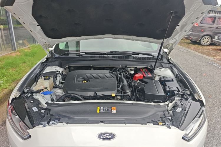 Used Ford Mondeo 2013 1.5L GTDi180 Fashion Edition Engine Bay