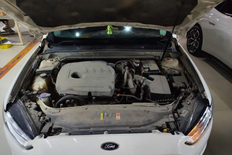 Used Ford Mondeo 2013 1.5L GTDi180 Fashion Edition Engine Bay
