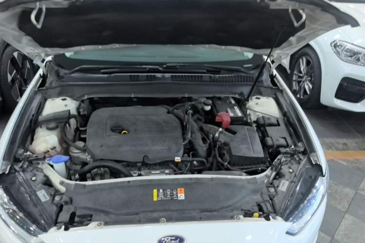 Used Ford Mondeo 2013 1.5L GTDi180 Fashion Edition Engine Bay