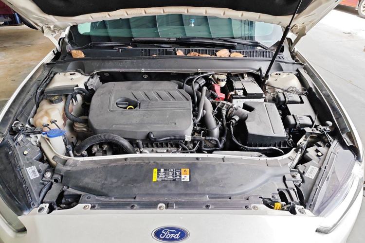 Used Ford Mondeo 2013 1.5L GTDi180 Fashion Edition Engine Bay