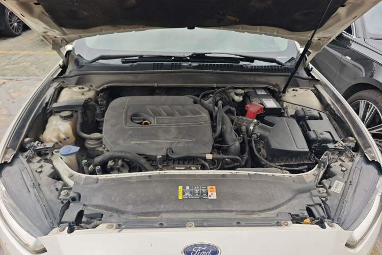 Used Ford Mondeo 2013 1.5L GTDi180 Fashion Edition Engine Bay