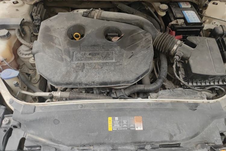 Used Ford Mondeo 2013 2.0L GTDi 200 Fashion Edition Engine Bay