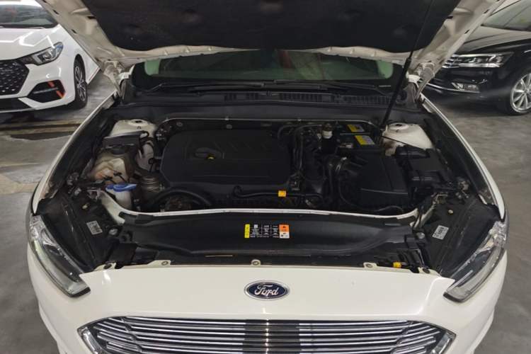 Used Ford Mondeo 2013 1.5L GTDi180 Fashion Edition Engine Bay