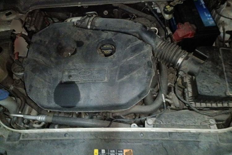 Used Ford Mondeo 2013 2.0L GTDi 200 Luxury Model Engine Bay