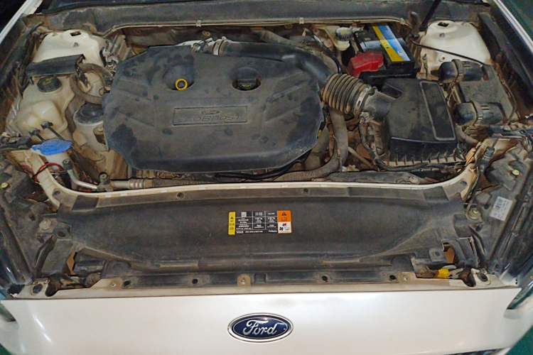 Used Ford Mondeo 2013 2.0L GTDi 200 Fashion Edition Engine Bay