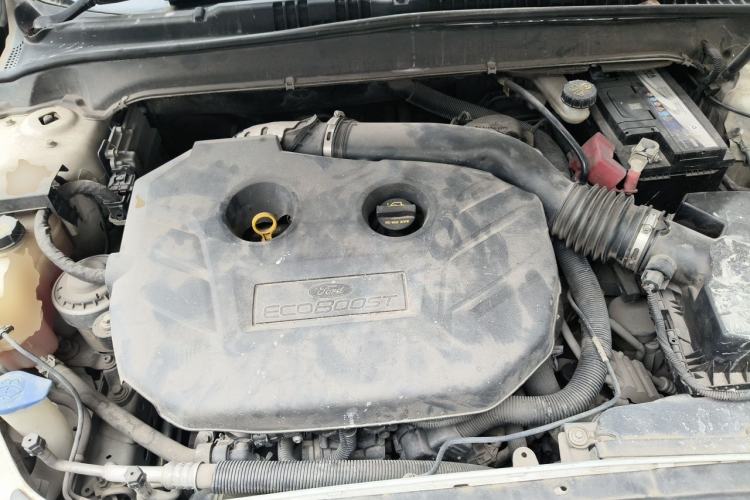Used Ford Mondeo 2013 2.0L GTDi 200 Fashion Edition Engine Bay