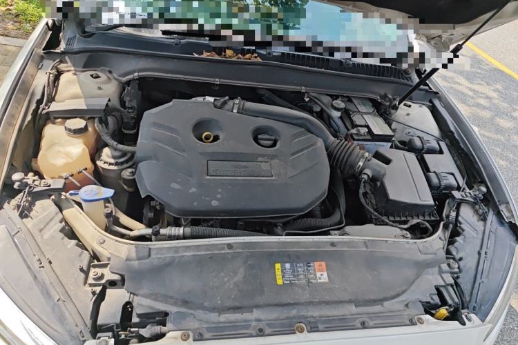 Used Ford Mondeo 2013 2.0L GTDi 200 Luxury Model Engine Bay