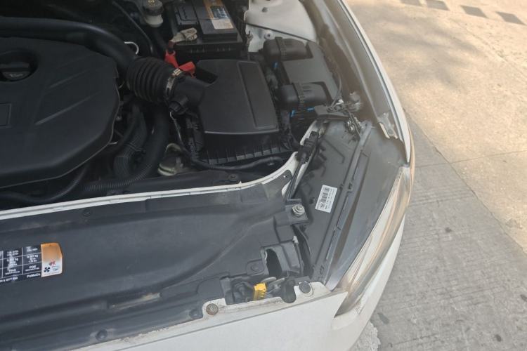 Used Ford Mondeo 2013 2.0L GTDi 200 Fashion Edition Engine Bay Left