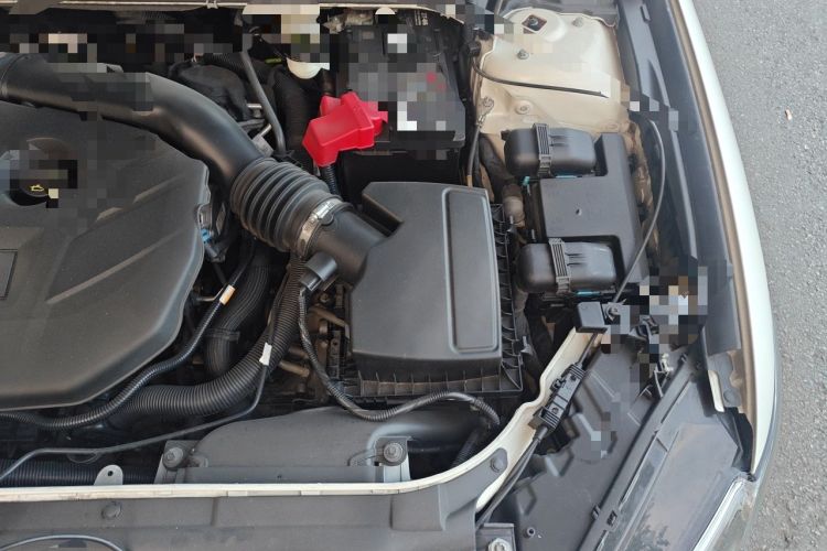 Used Ford Mondeo 2013 2.0L GTDi240 Luxury Sport Model Engine Bay Left