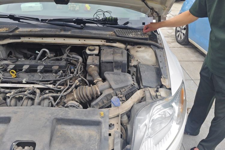 Used Ford Mondeo 2013 2.3L Fashion Edition Engine Bay Left