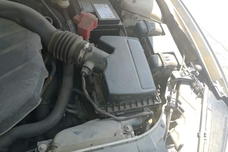 Used Ford Mondeo 2013 2.0L GTDi 200 Luxury Model Engine Bay Left