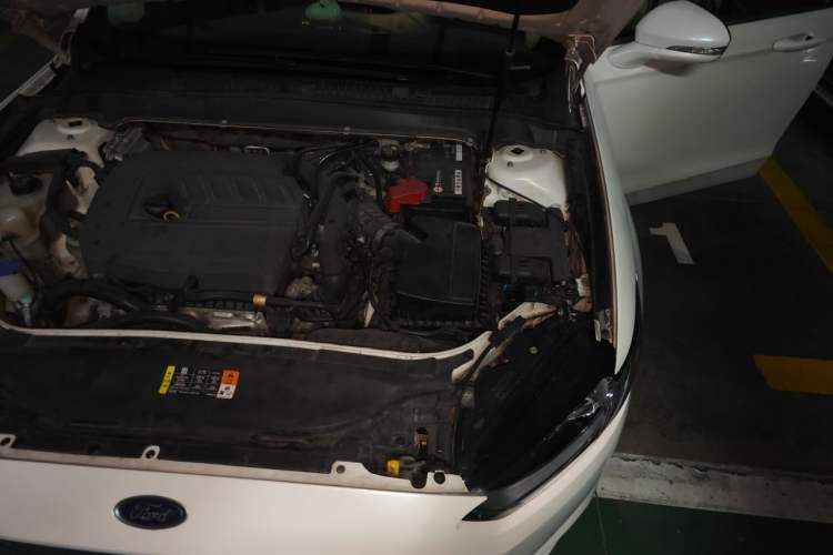 Used Ford Mondeo 2013 1.5L GTDi180 Fashion Edition Engine Bay Left