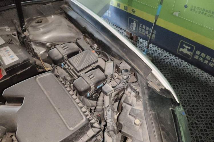 Used Ford Mondeo 2013 1.5L GTDi180 Fashion Edition Engine Bay Left