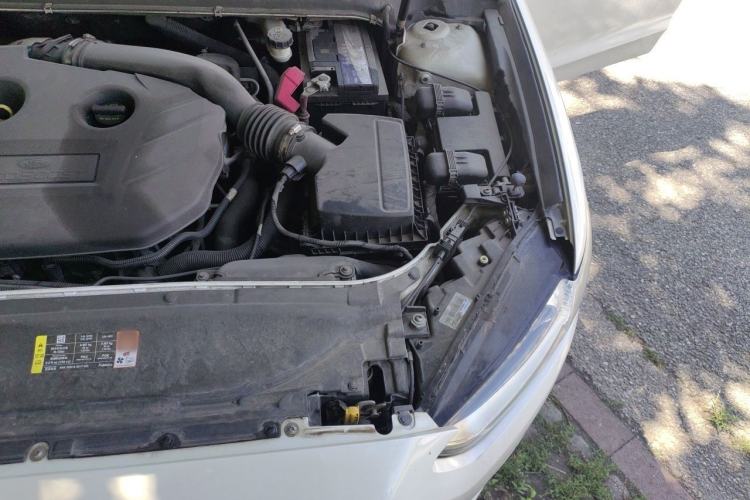 Used Ford Mondeo 2013 2.0L GTDi 200 Fashion Edition Engine Bay Left