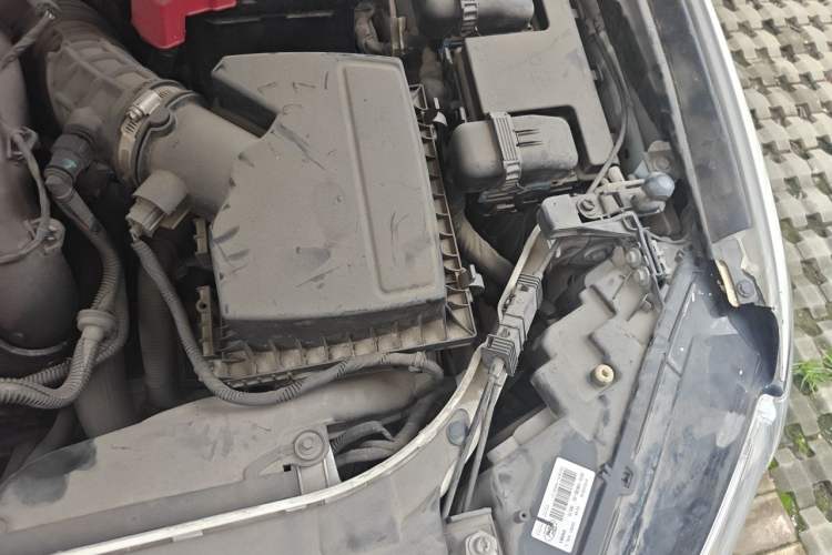 Used Ford Mondeo 2013 1.5L GTDi180 Fashion Edition Engine Bay Left