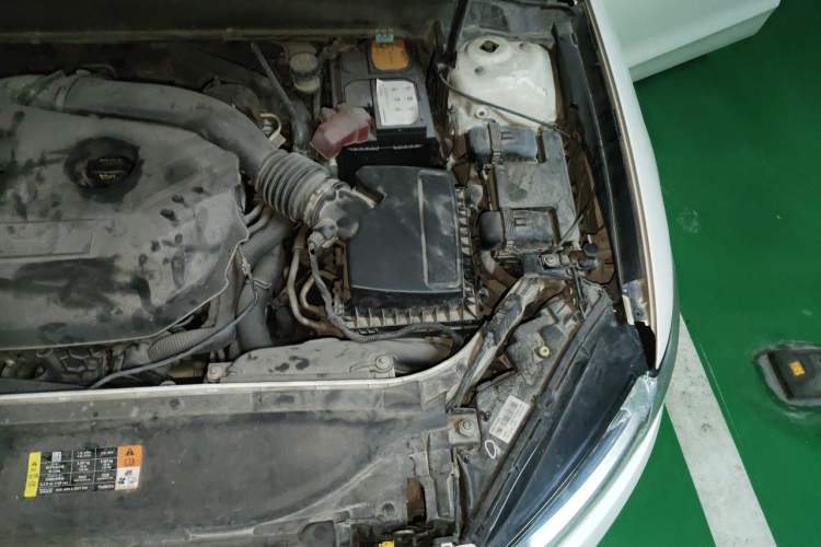 Used Ford Mondeo 2013 2.0L GTDi 200 Fashion Edition Engine Bay Left