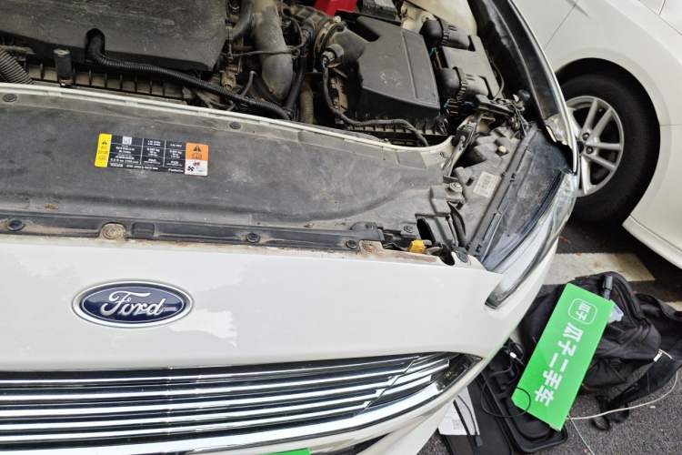 Used Ford Mondeo 2013 1.5L GTDi180 Fashion Edition Engine Bay Left