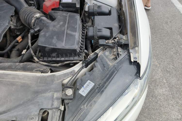 Used Ford Mondeo 2013 2.0L GTDi 200 Luxury Model Engine Bay Left