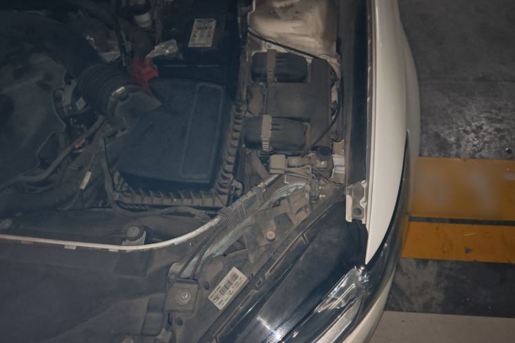 Used Ford Mondeo 2013 2.0L GTDi 200 Fashion Edition Engine Bay Left