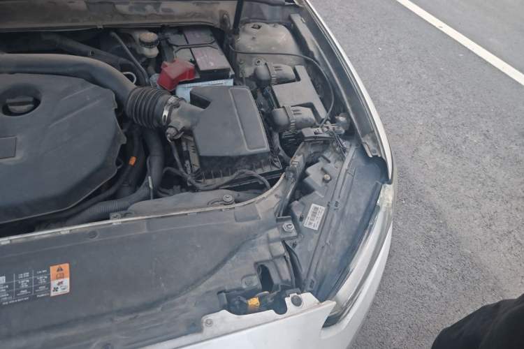 Used Ford Mondeo 2013 2.0L GTDi 200 Fashion Edition Engine Bay Left