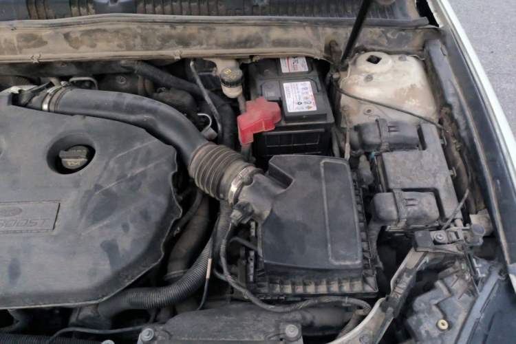 Used Ford Mondeo 2013 2.0L GTDi 200 Fashion Edition Engine Bay Left