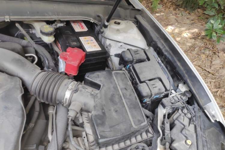 Used Ford Mondeo 2013 2.0L GTDi 200 Fashion Edition Engine Bay Left