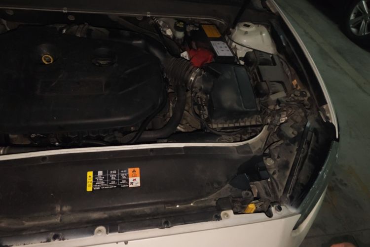 Used Ford Mondeo 2013 2.0L GTDi 200 Fashion Edition Engine Bay Left
