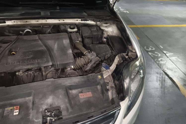 Used Ford Mondeo 2013 2.3L Fashion Edition Engine Bay Left