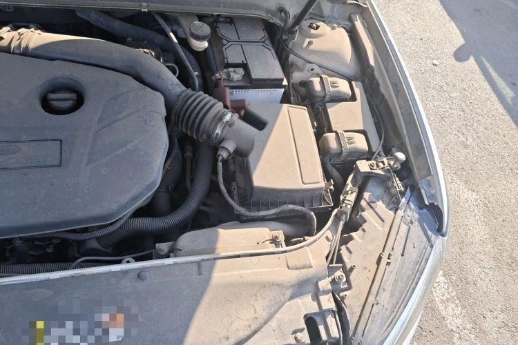 Used Ford Mondeo 2013 2.0L GTDi 200 Luxury Model Engine Bay Left