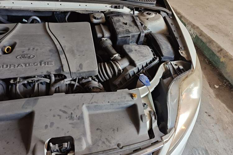 Used Ford Mondeo 2013 2.3L Fashion Edition Engine Bay Left