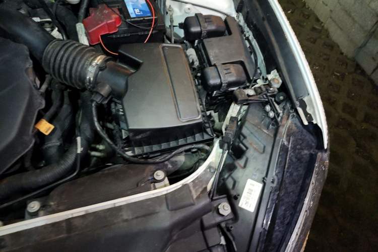 Used Ford Mondeo 2013 2.0L GTDi240 Flagship Edition Engine Bay Left