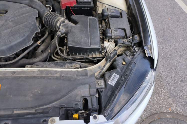 Used Ford Mondeo 2013 2.0L GTDi 200 Fashion Edition Engine Bay Left