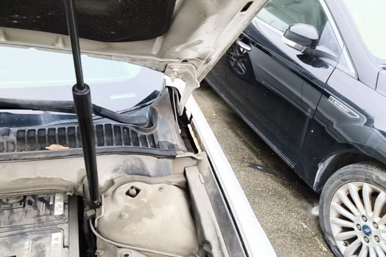 Used Ford Mondeo 2013 1.5L GTDi180 Fashion Edition Engine Bay Left