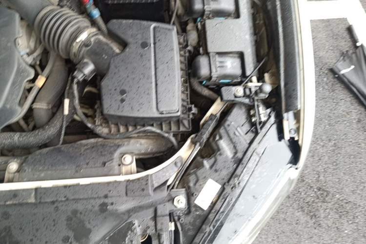 Used Ford Mondeo 2013 2.0L GTDi240 Flagship Edition Engine Bay Left