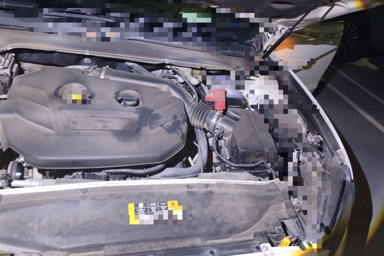 Used Ford Mondeo 2013 2.0L GTDi 200 Fashion Edition Engine Bay Left