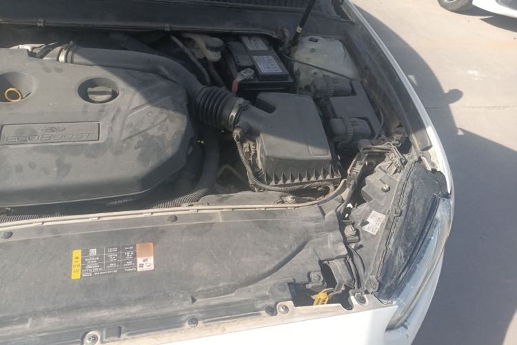 Used Ford Mondeo 2013 2.0L GTDi 200 Fashion Edition Engine Bay Left