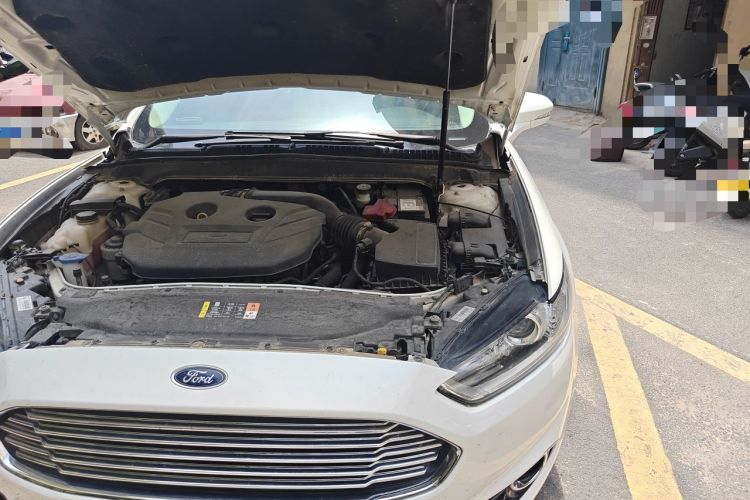 Used Ford Mondeo 2013 2.0L GTDi 200 Fashion Edition Engine Bay Left