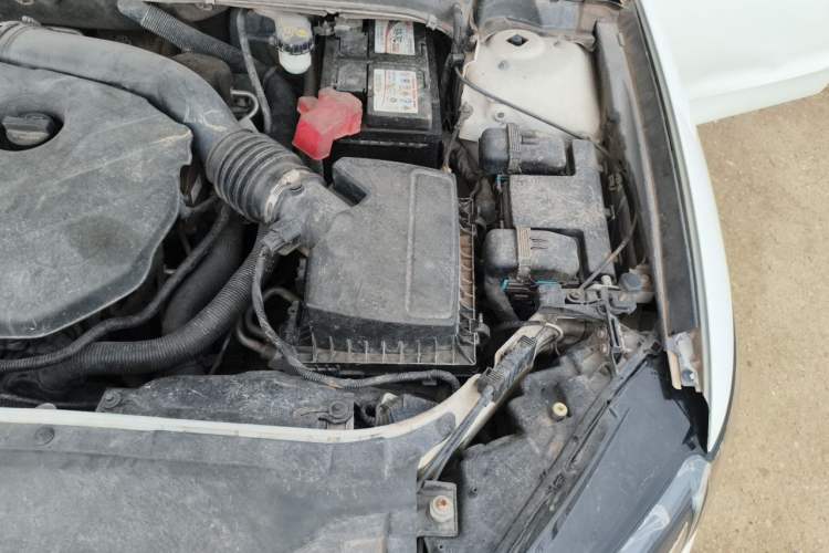 Used Ford Mondeo 2013 2.0L GTDi 200 Fashion Edition Engine Bay Left
