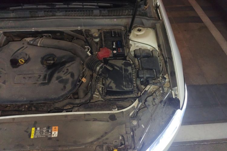 Used Ford Mondeo 2013 2.0L GTDi 200 Fashion Edition Engine Bay Left