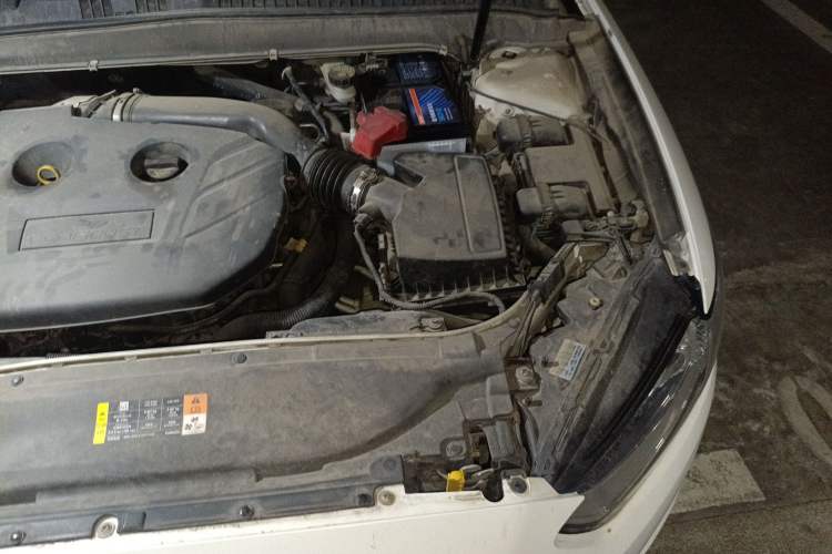 Used Ford Mondeo 2013 2.0L GTDi 200 Fashion Edition Engine Bay Left
