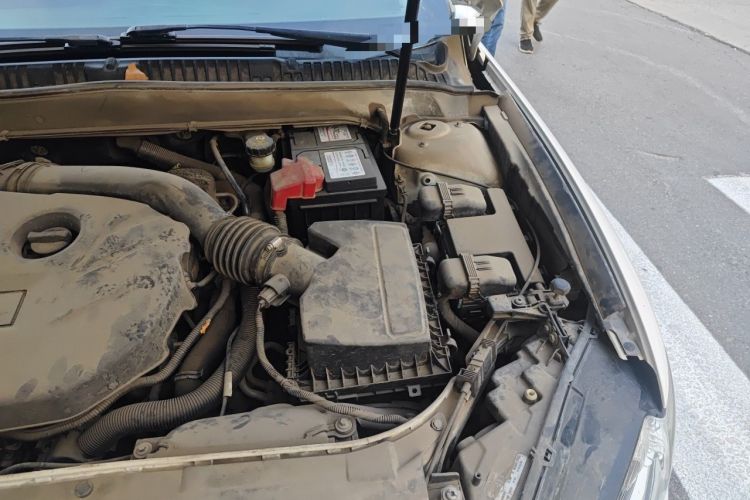 Used Ford Mondeo 2013 2.0L GTDi 200 Fashion Edition Engine Bay Left