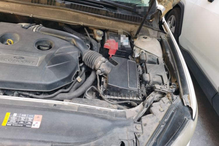 Used Ford Mondeo 2013 2.0L GTDi 200 Fashion Edition Engine Bay Left