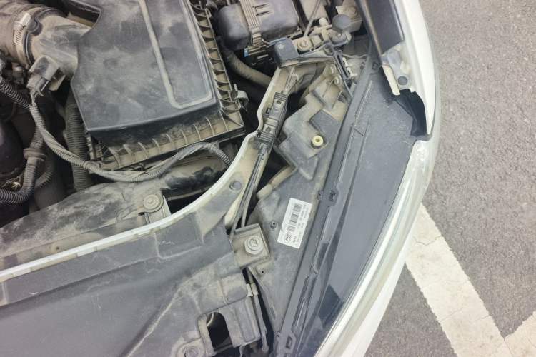Used Ford Mondeo 2013 1.5L GTDi180 Fashion Edition Engine Bay Left